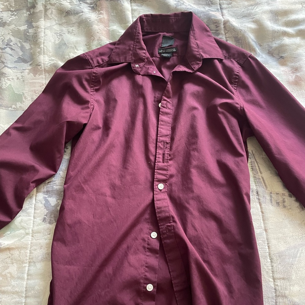 Small Maroon H&M Button Up Shirt New Condition